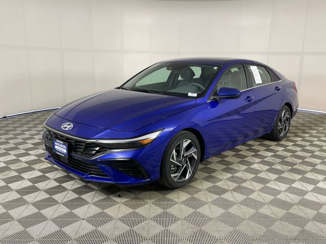 Certified 2025 Hyundai Elantra SEL image 1