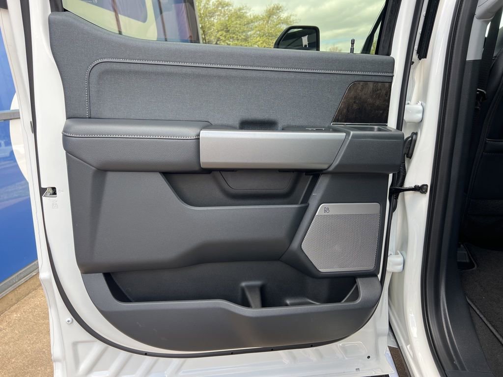 New 2026 Ford F250 Lariat w/ Chrome Package image 11