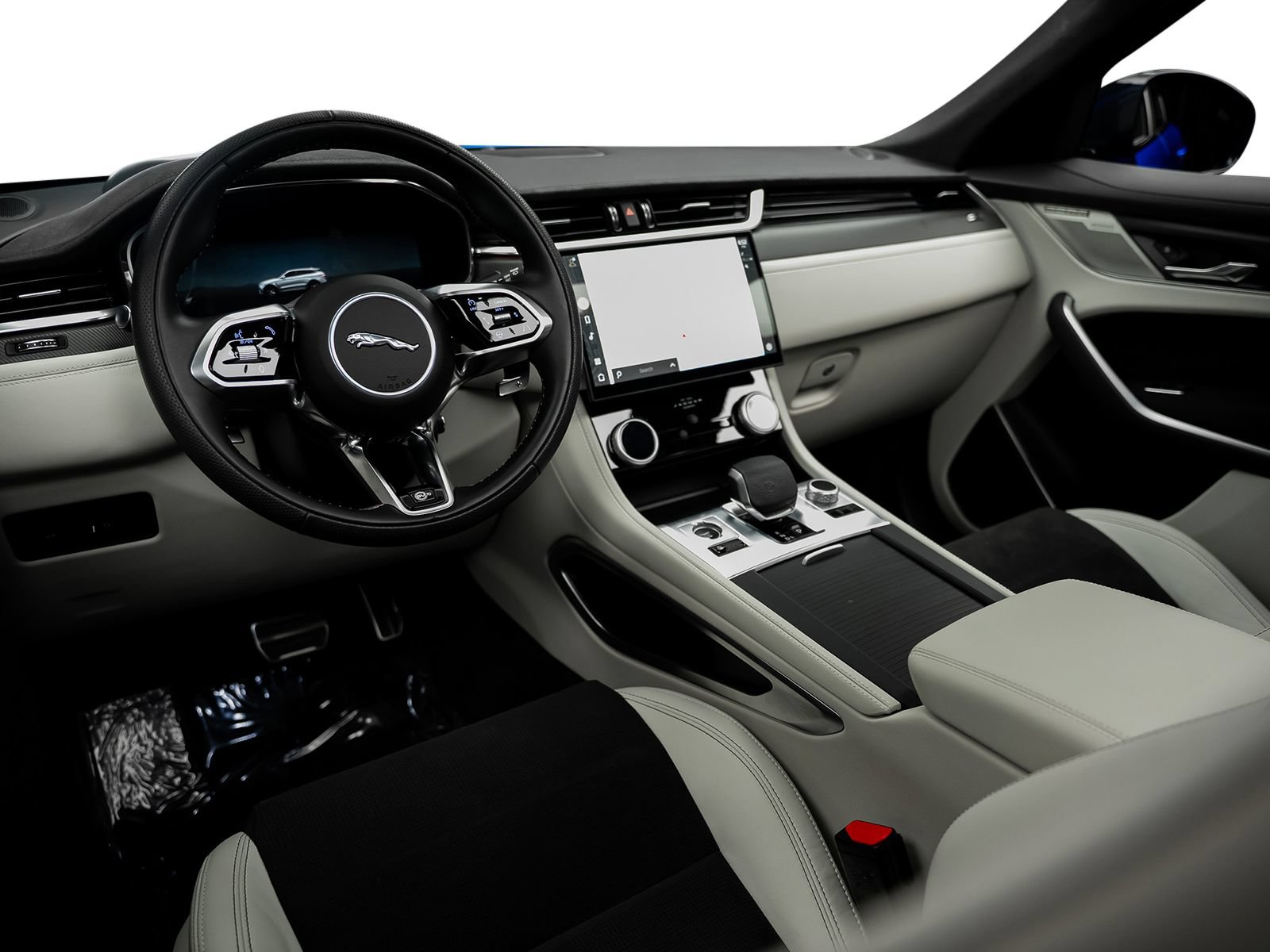 Used 2025 Jaguar F-PACE SVR 575 Edition AWD/4WD image 30