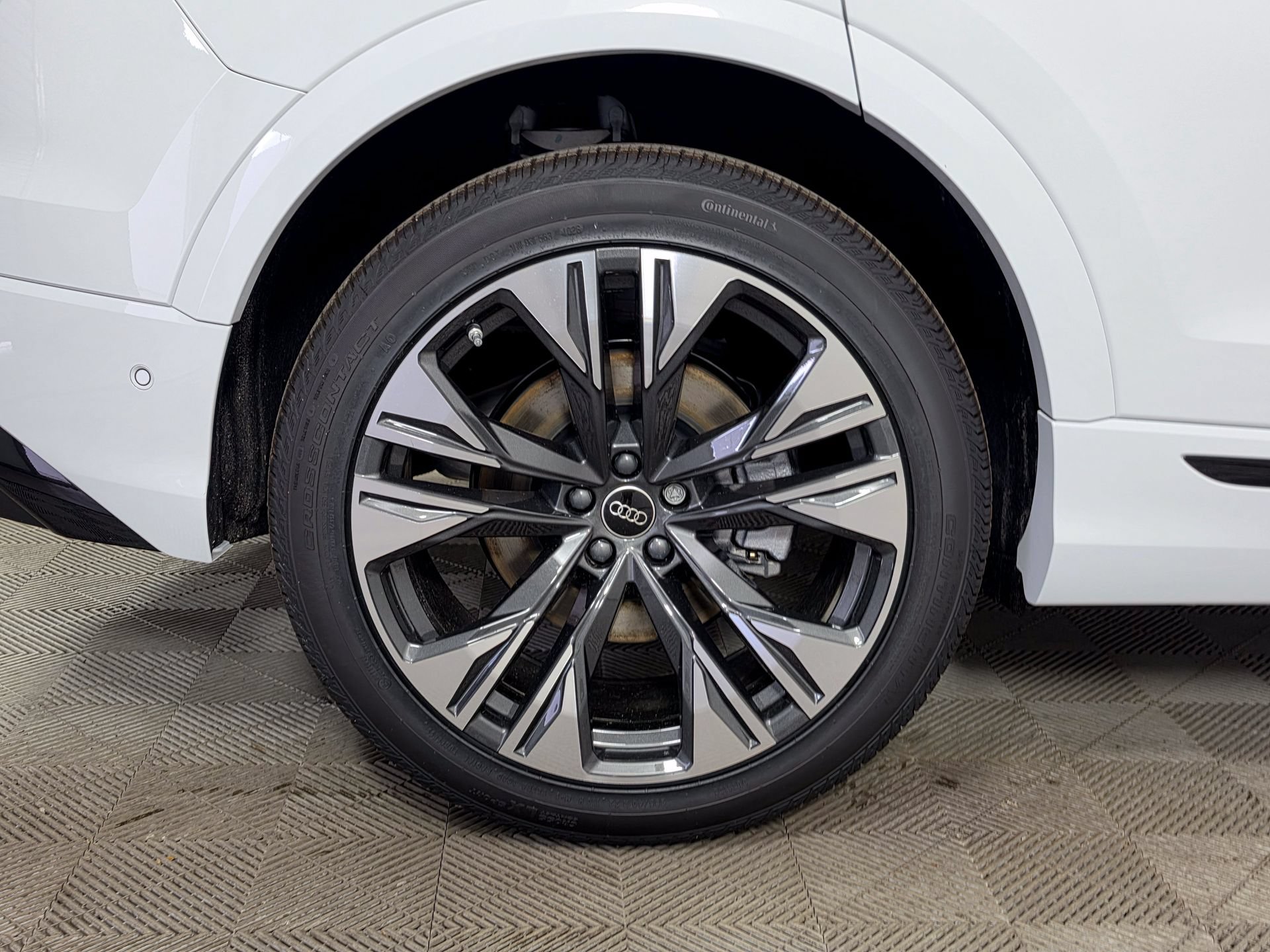 New 2026 Audi Q8 Premium Plus AWD/4WD image 7
