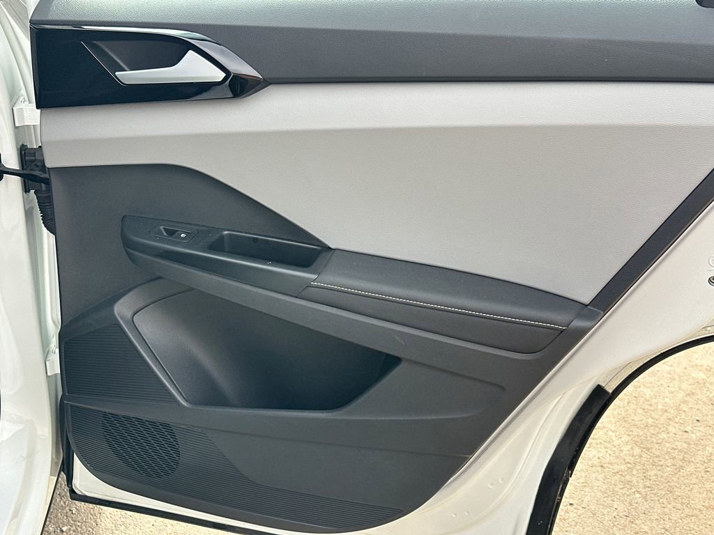 Used 2024 Volkswagen Taos S image 16