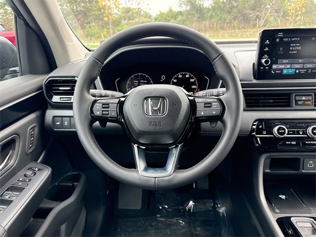 New 2025 Honda Pilot EX-L image 24