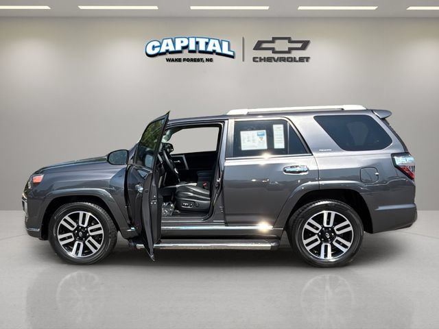 Used 2022 Toyota 4Runner Limited RWD image 13