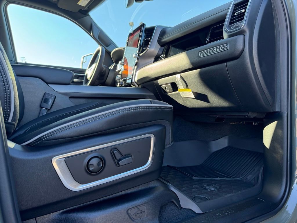 New 2026 RAM 1500 Laramie w/ Night Edition image 26