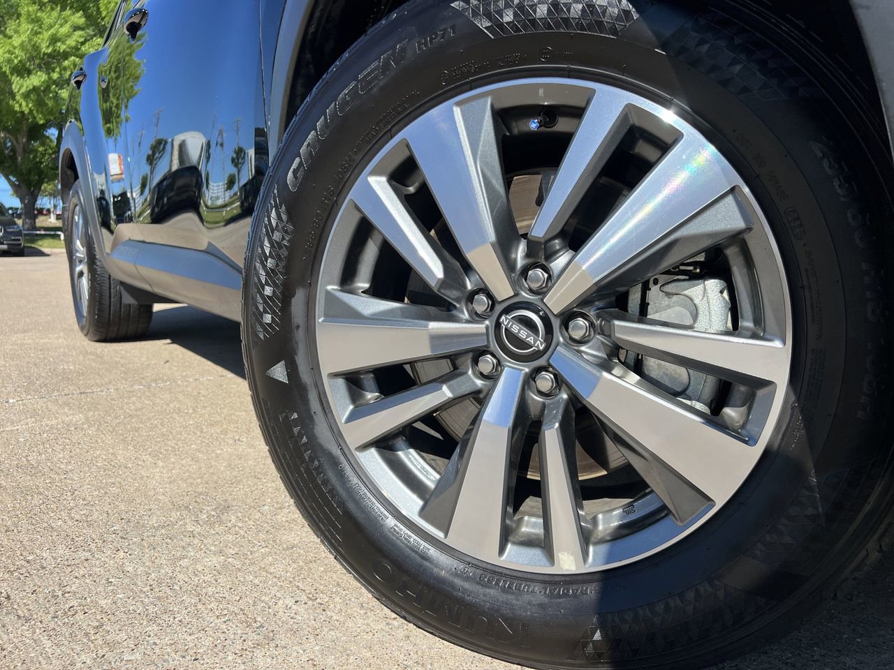 Certified 2025 Nissan Pathfinder SL image 7