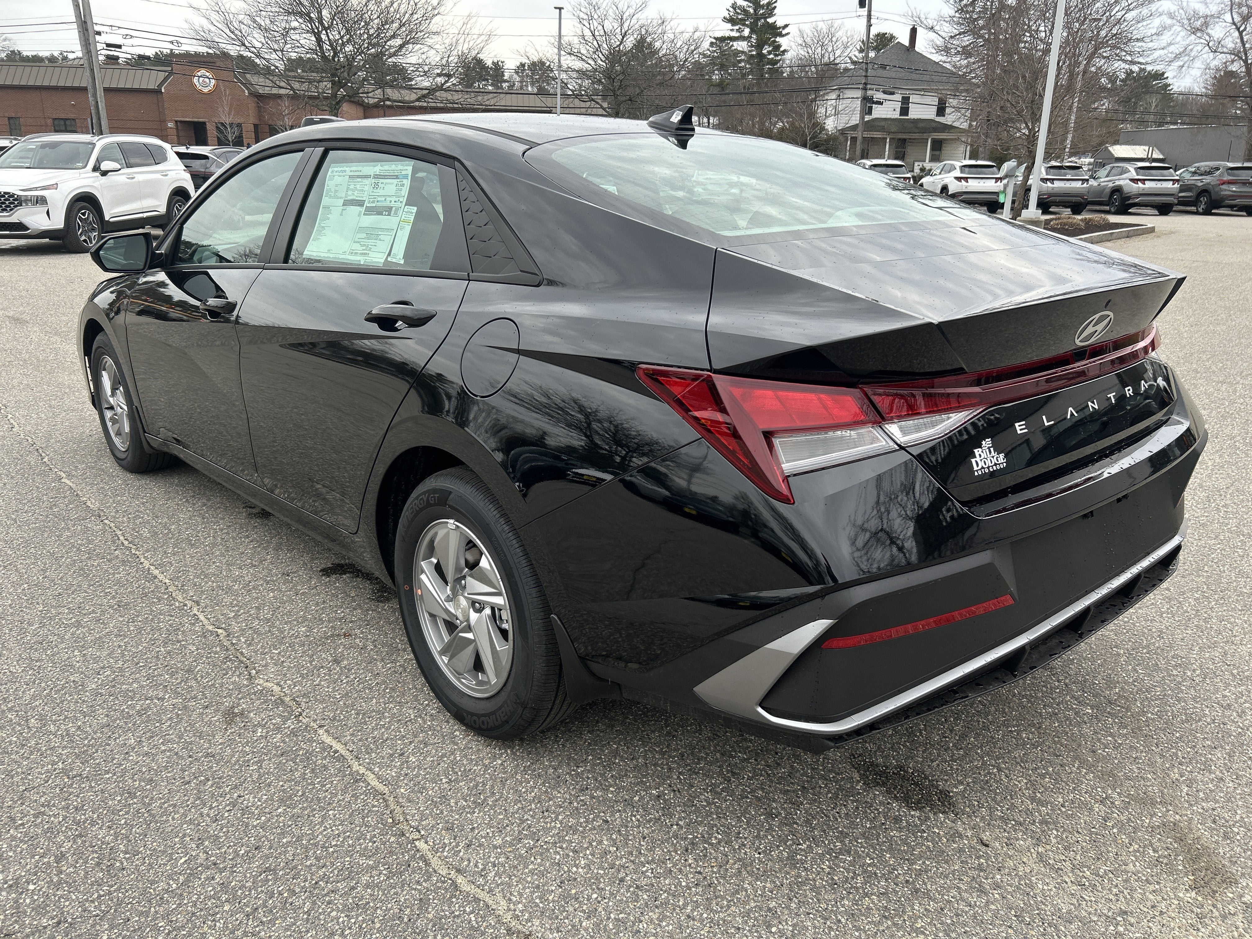 New 2026 Hyundai Elantra SE FWD image 5