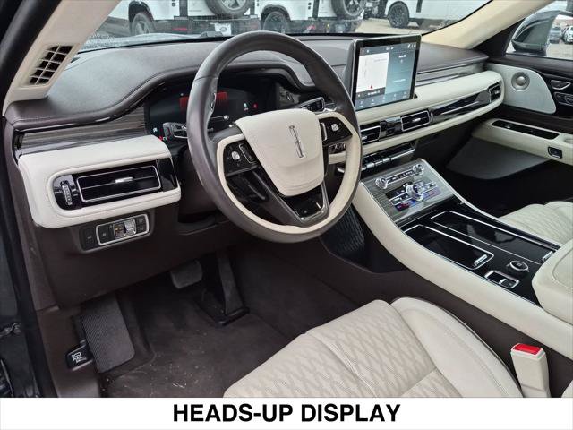 Used 2023 Lincoln Aviator Black Label w/ Class IV Trailer Tow Package AWD/4WD image 12