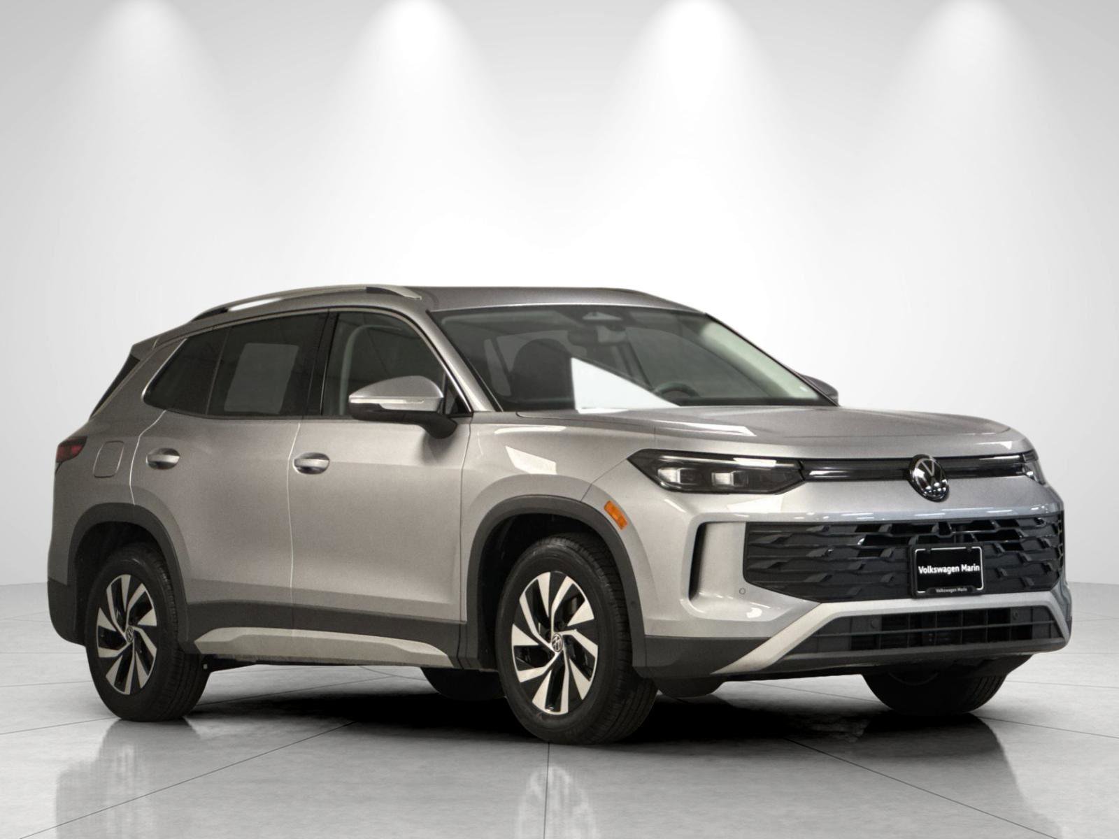 New 2026 Volkswagen Tiguan S FWD image 7