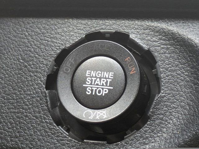 Used 2018 RAM 1500 Sport RWD image 27