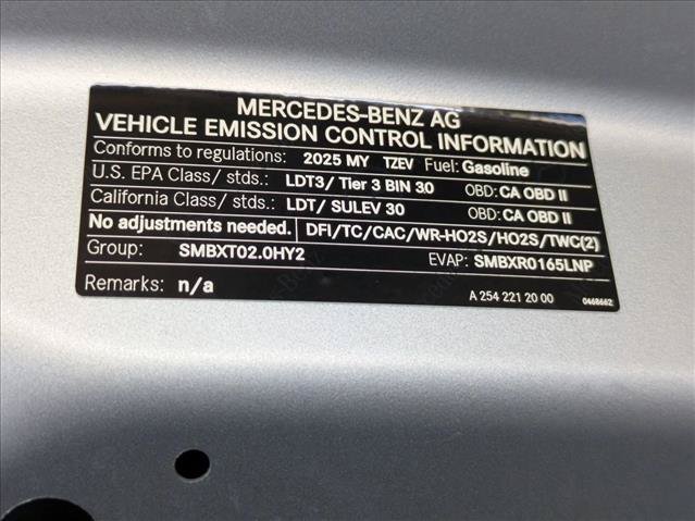 Used 2025 Mercedes-Benz GLC 350e 4MATIC image 24