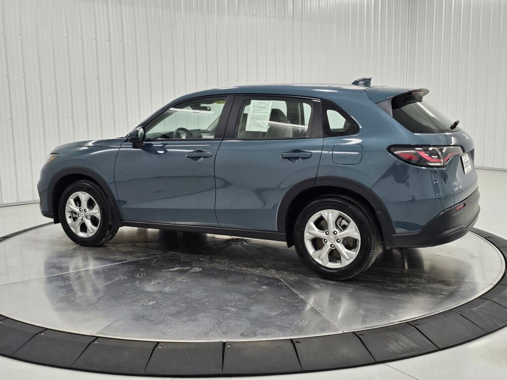 Certified 2025 Honda HR-V LX image 3