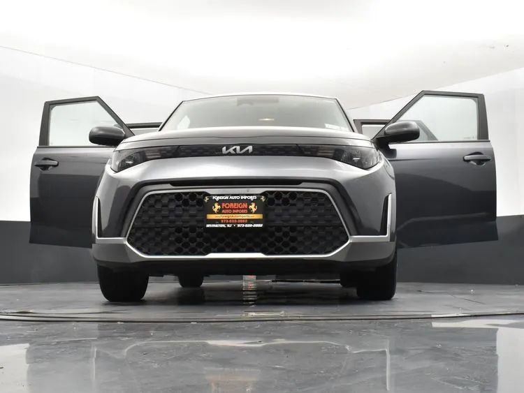 Used 2023 Kia Soul LX w/ Option Group 015 image 11