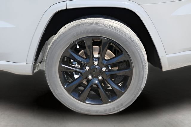 Used 2021 Jeep Grand Cherokee Laredo X image 8