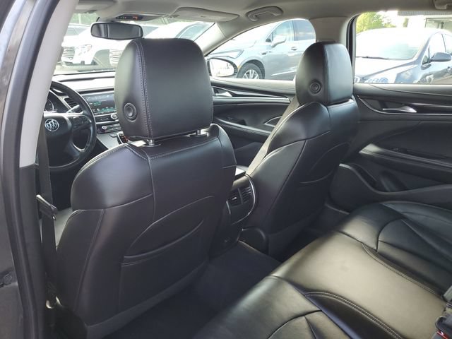 Used 2017 Buick LaCrosse Essence FWD image 28