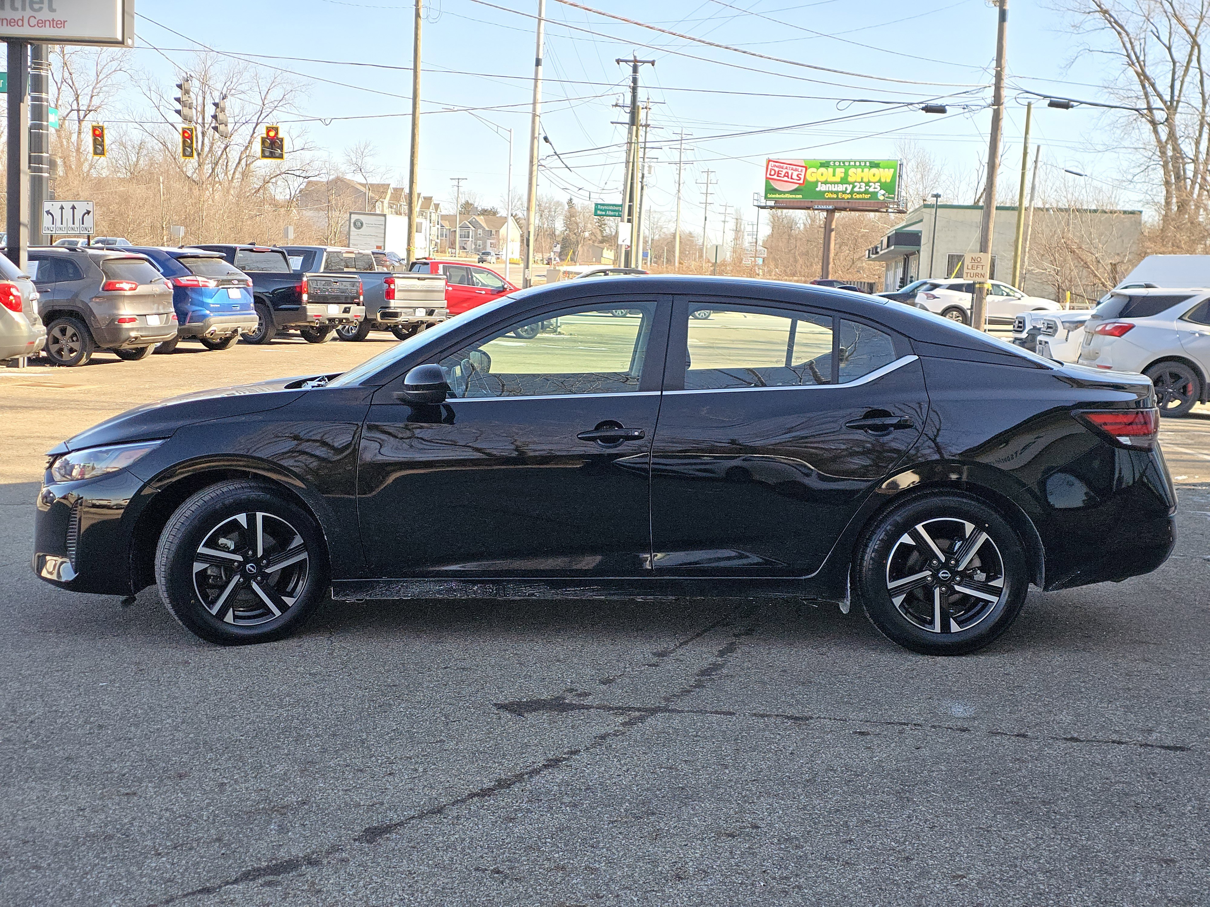 Used 2024 Nissan Sentra SV image 4