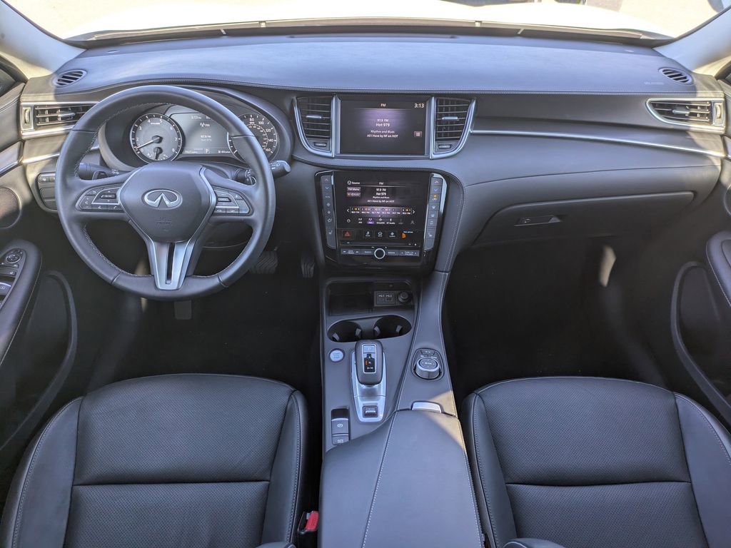 Certified 2025 INFINITI QX50 Luxe image 15
