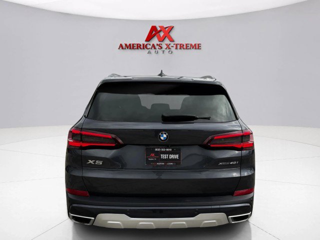 Used 2021 BMW X5 xDrive40i w/ Premium Package image 4