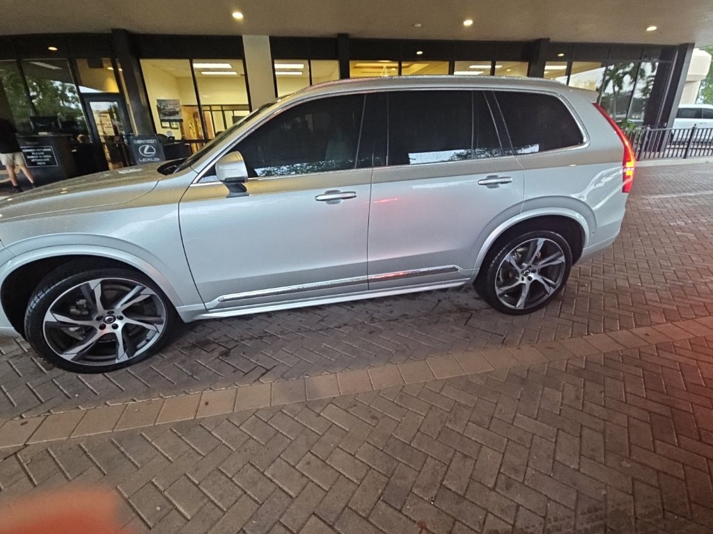Used 2022 Volvo XC90 T6 Inscription w/ Advanced Package AWD/4WD image 16