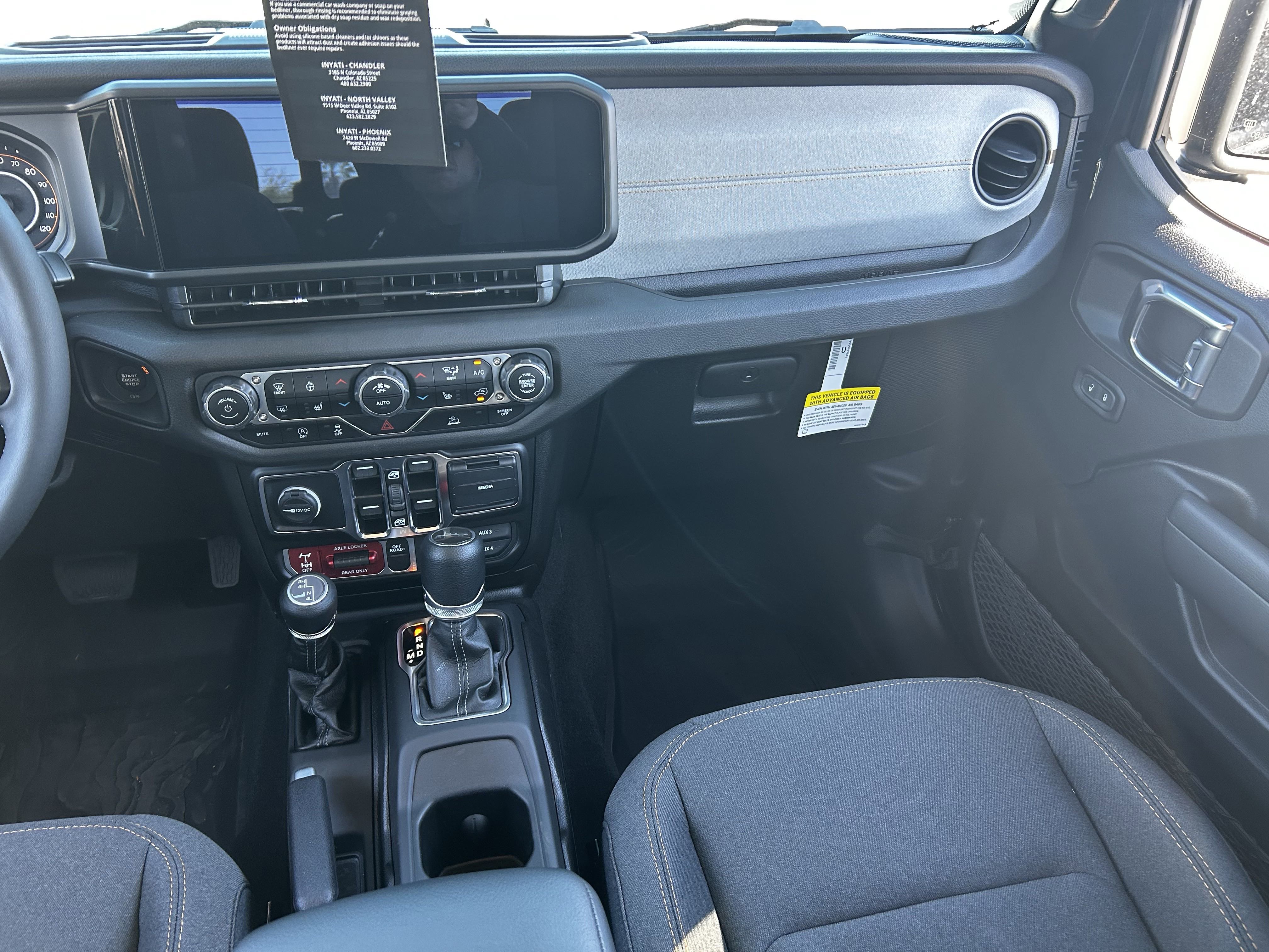 New 2025 Jeep Gladiator Willys AWD/4WD image 13