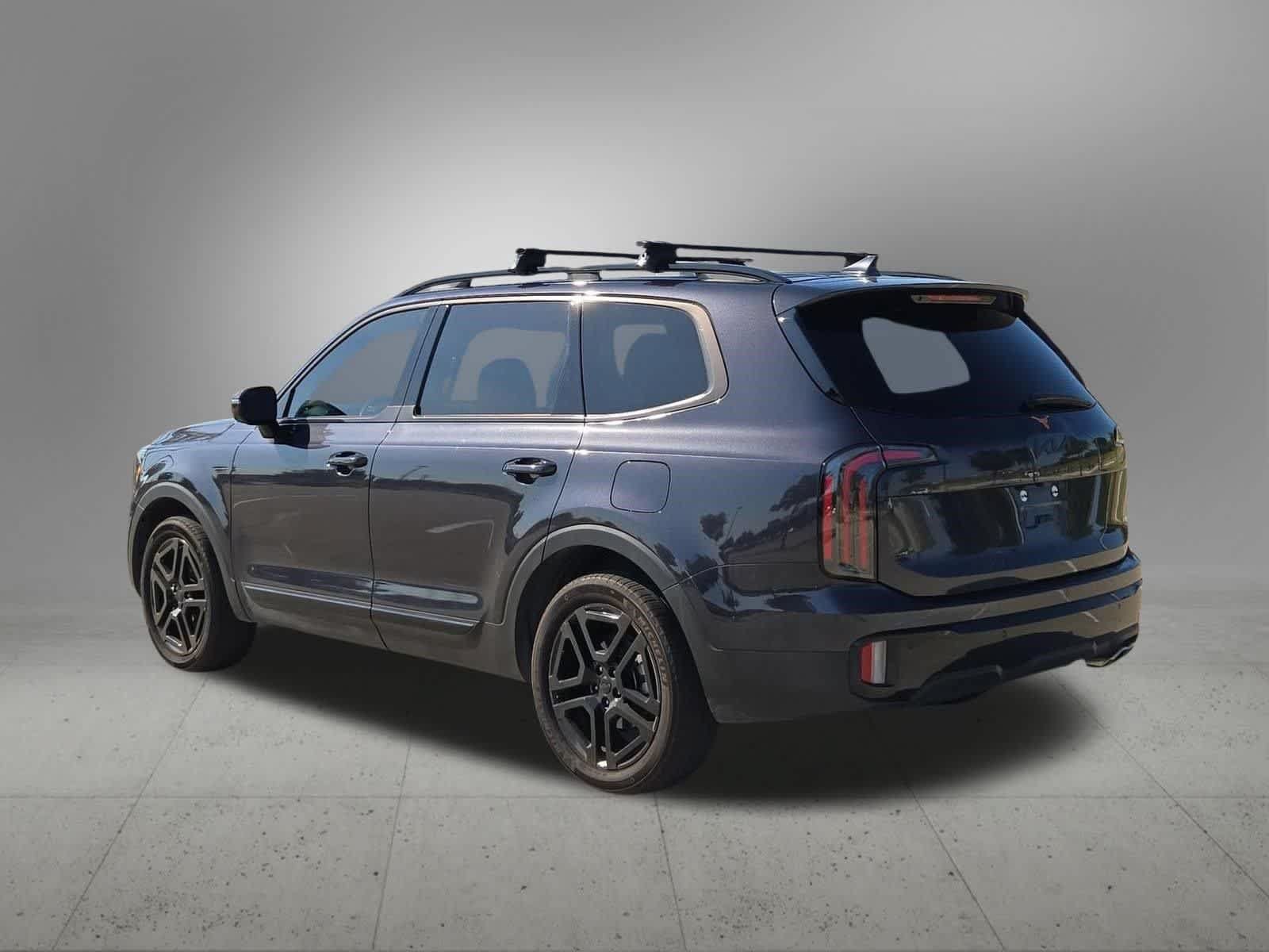 Used 2025 Kia Telluride SX Prestige X-Line AWD/4WD image 3