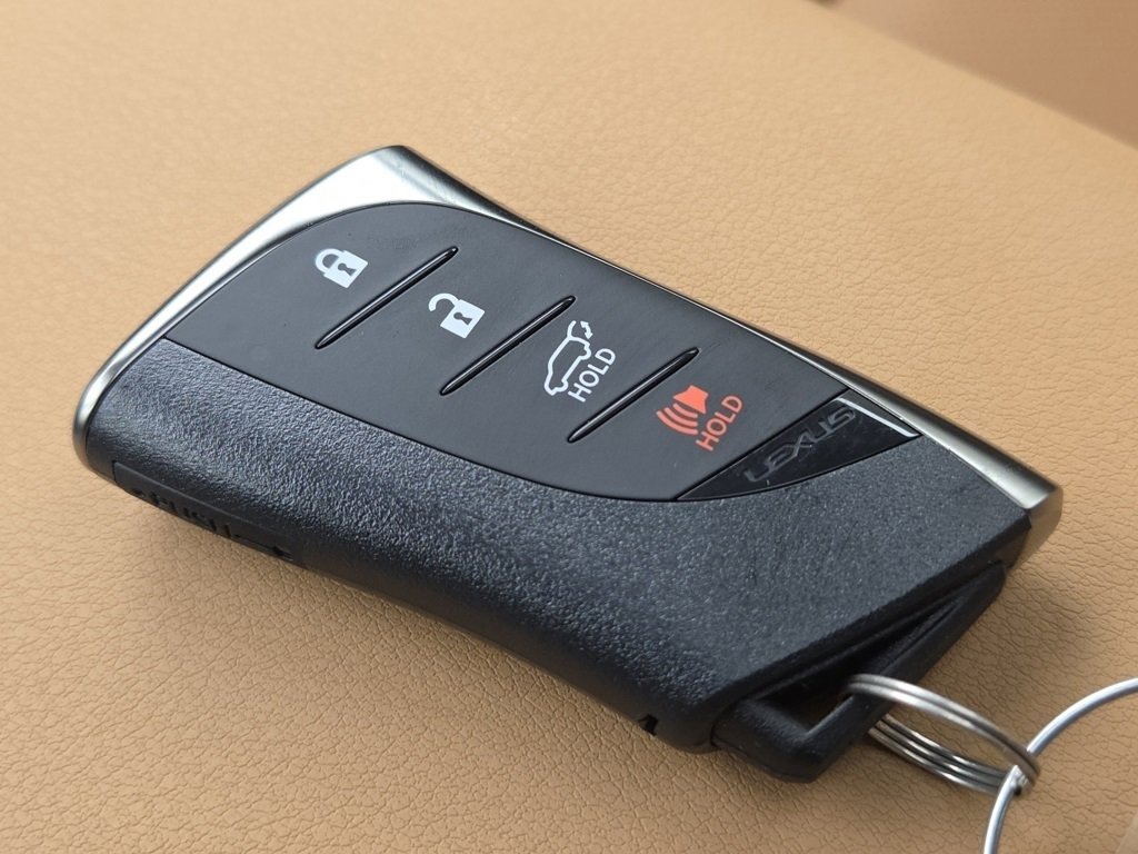 New 2025 Lexus UX 300h AWD image 38