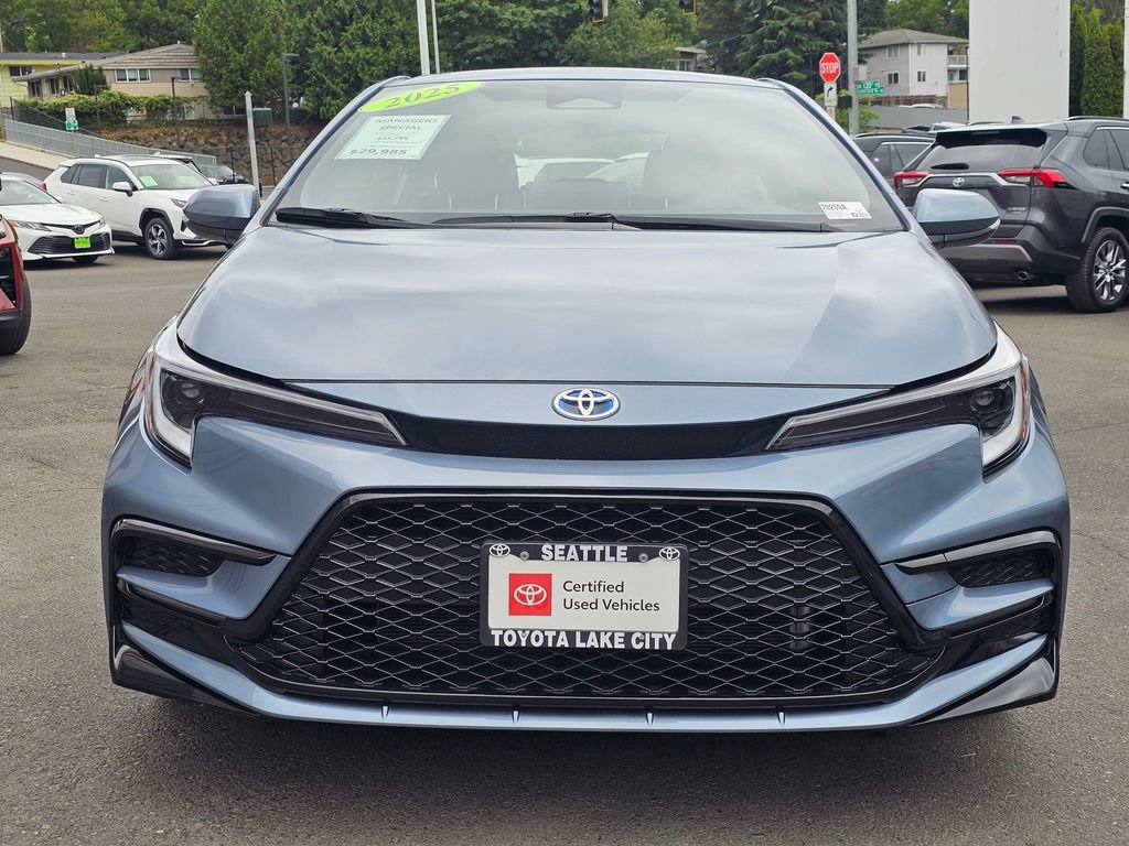Certified 2025 Toyota Corolla SE w/ SE Premium Package AWD/4WD image 2