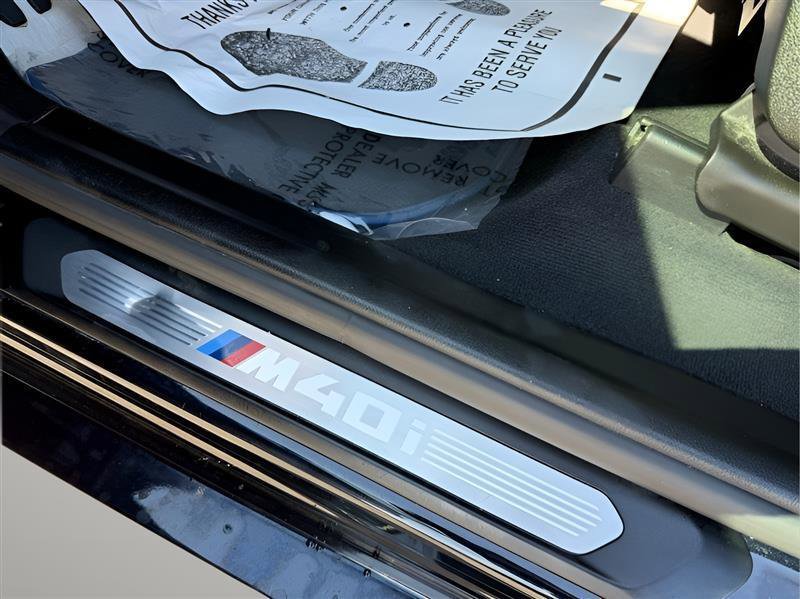 Used 2019 BMW X4 M40i w/ Executive Package image 25