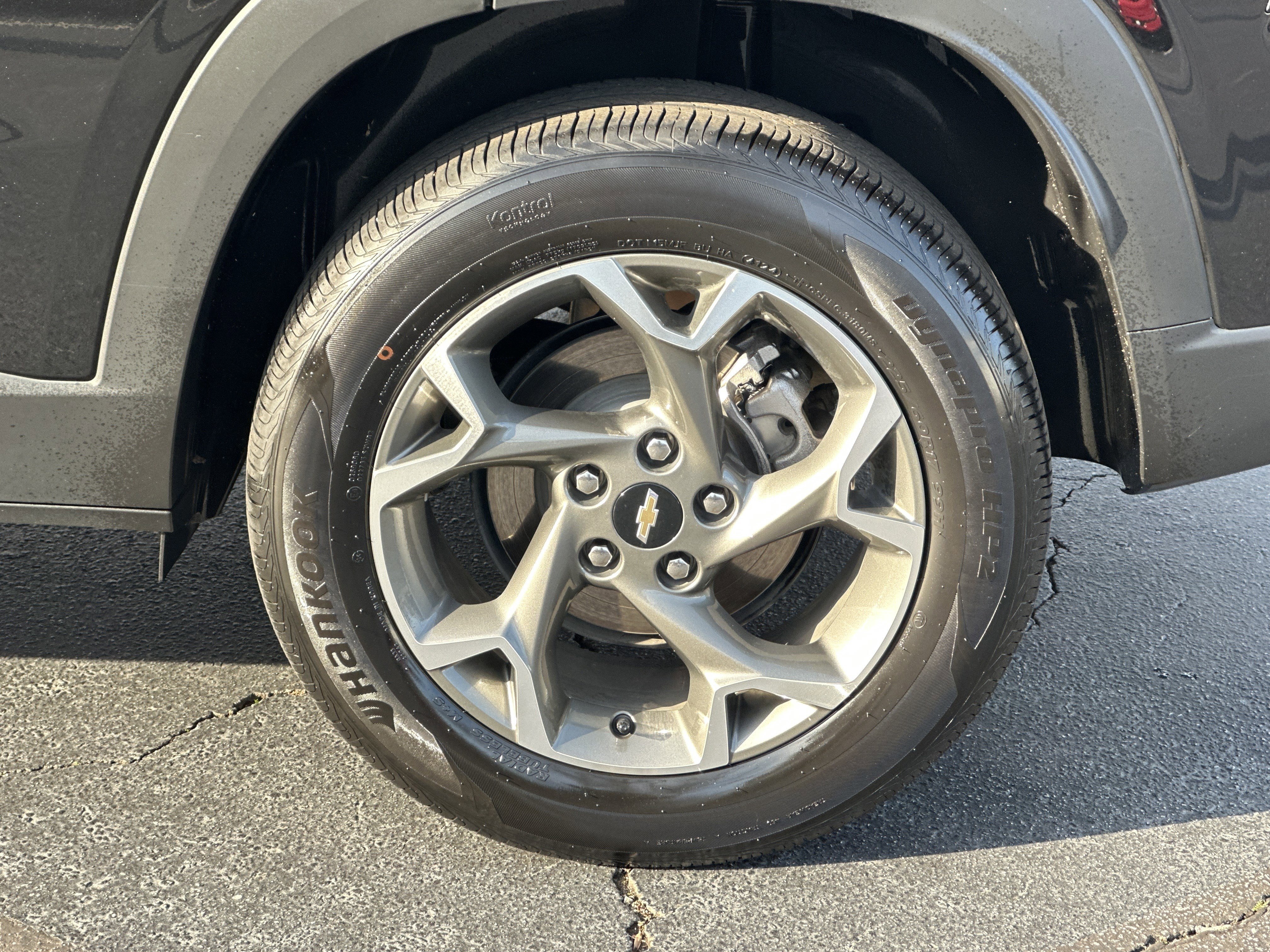 Certified 2025 Chevrolet Trax LT FWD image 20