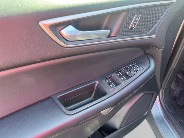 Used 2024 Ford Edge SEL AWD/4WD image 13