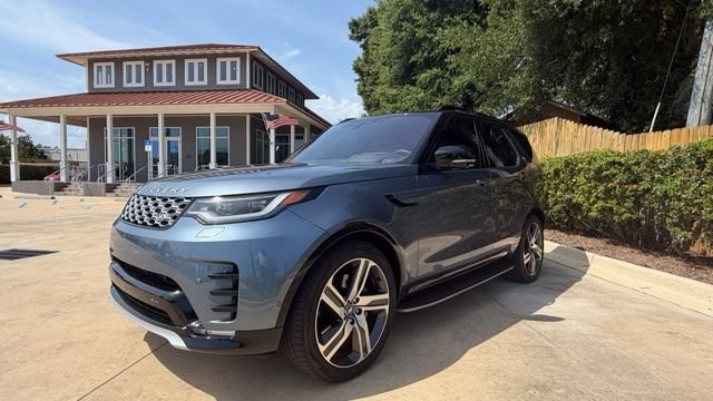 Used 2023 Land Rover Discovery Metropolitan Edition AWD/4WD video 1