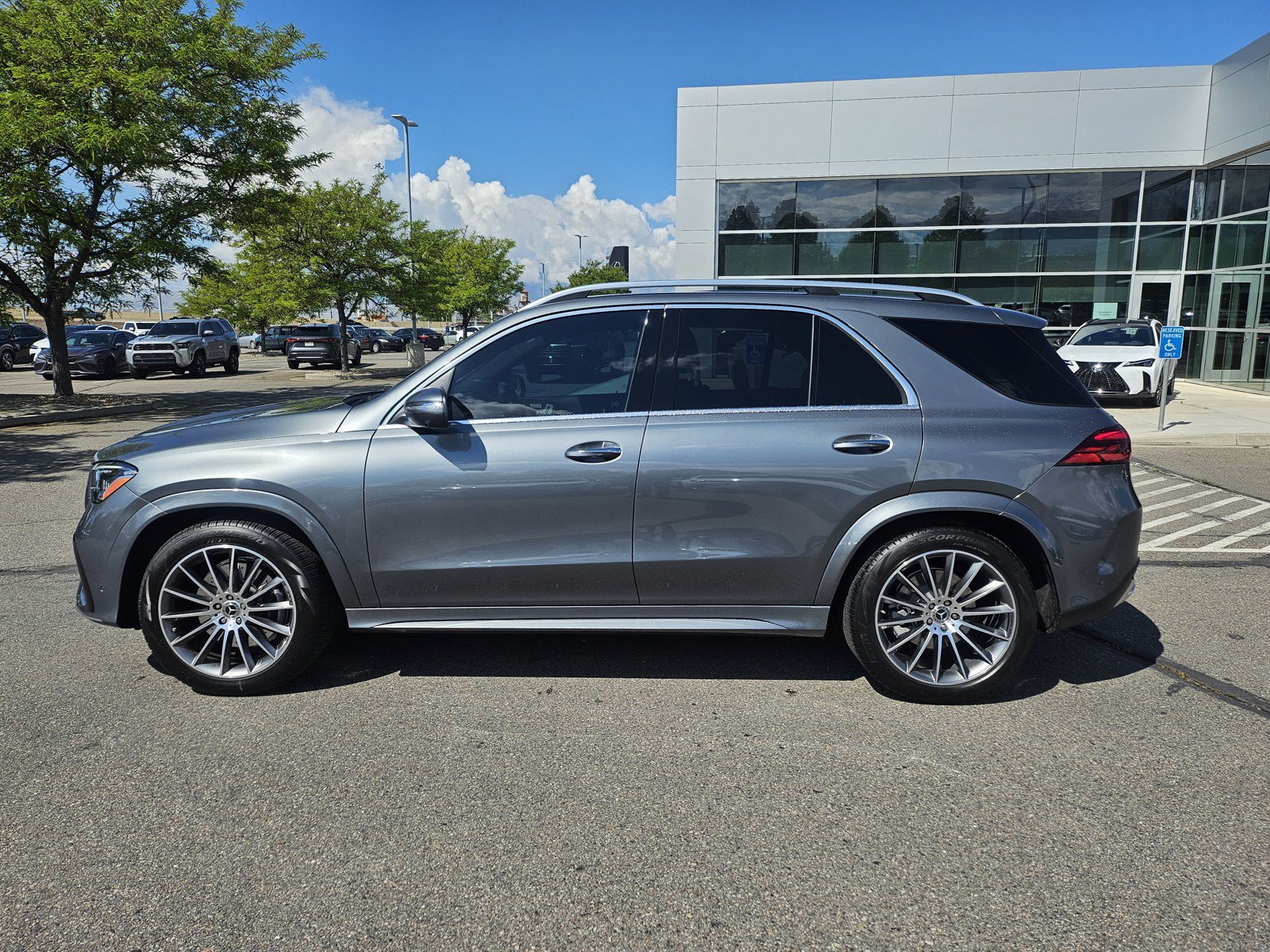Used 2026 Mercedes-Benz GLE 580 4MATIC image 9