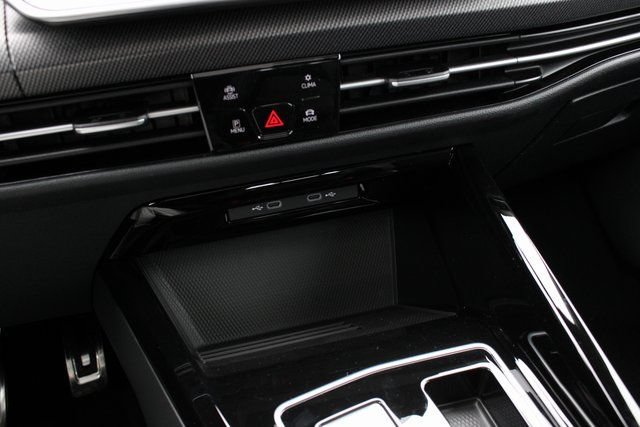 New 2026 Volkswagen GTI SE FWD image 19