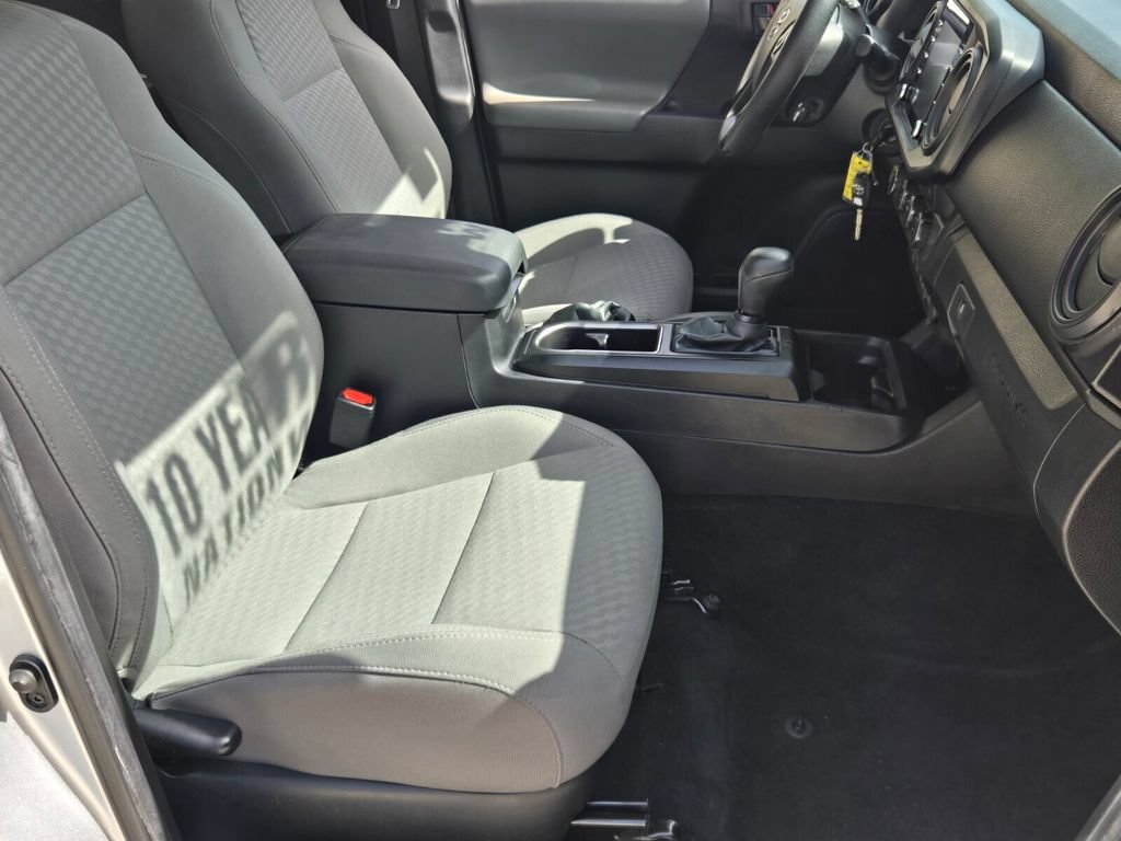 Used 2023 Toyota Tacoma SR AWD/4WD image 19