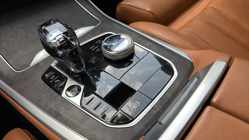 Used 2022 BMW X5 sDrive40i w/ Premium Package image 14