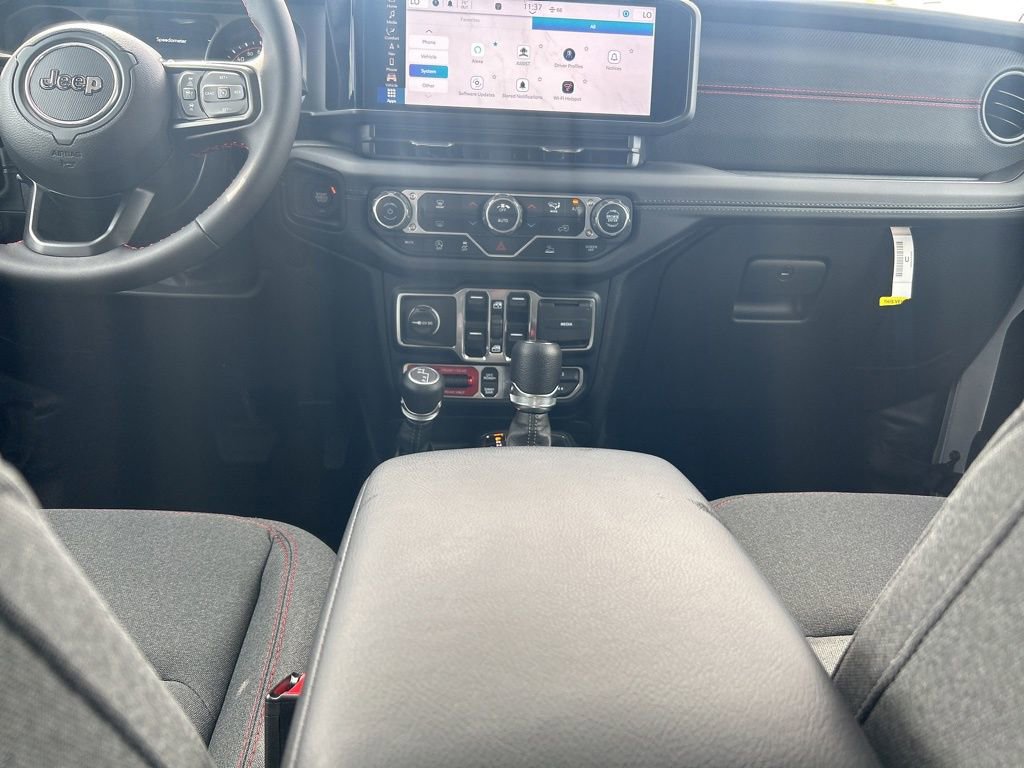 New 2024 Jeep Wrangler Unlimited Rubicon w/ Technology Group image 46