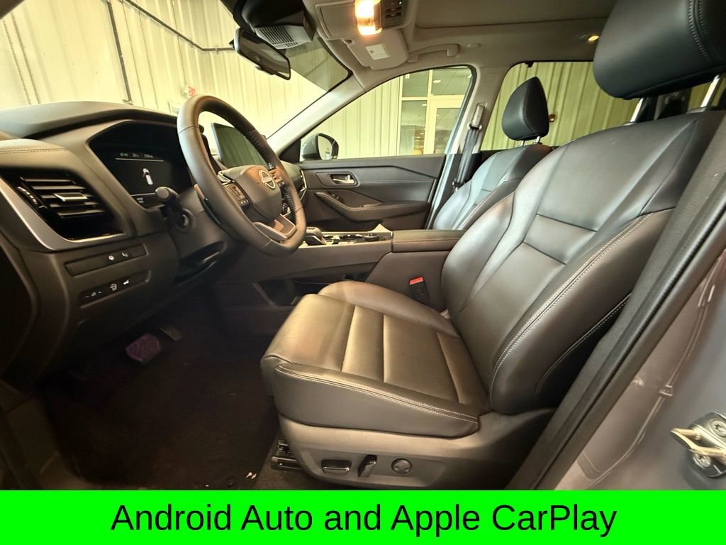 Used 2025 Nissan Rogue SL w/ SL Premium Package image 11