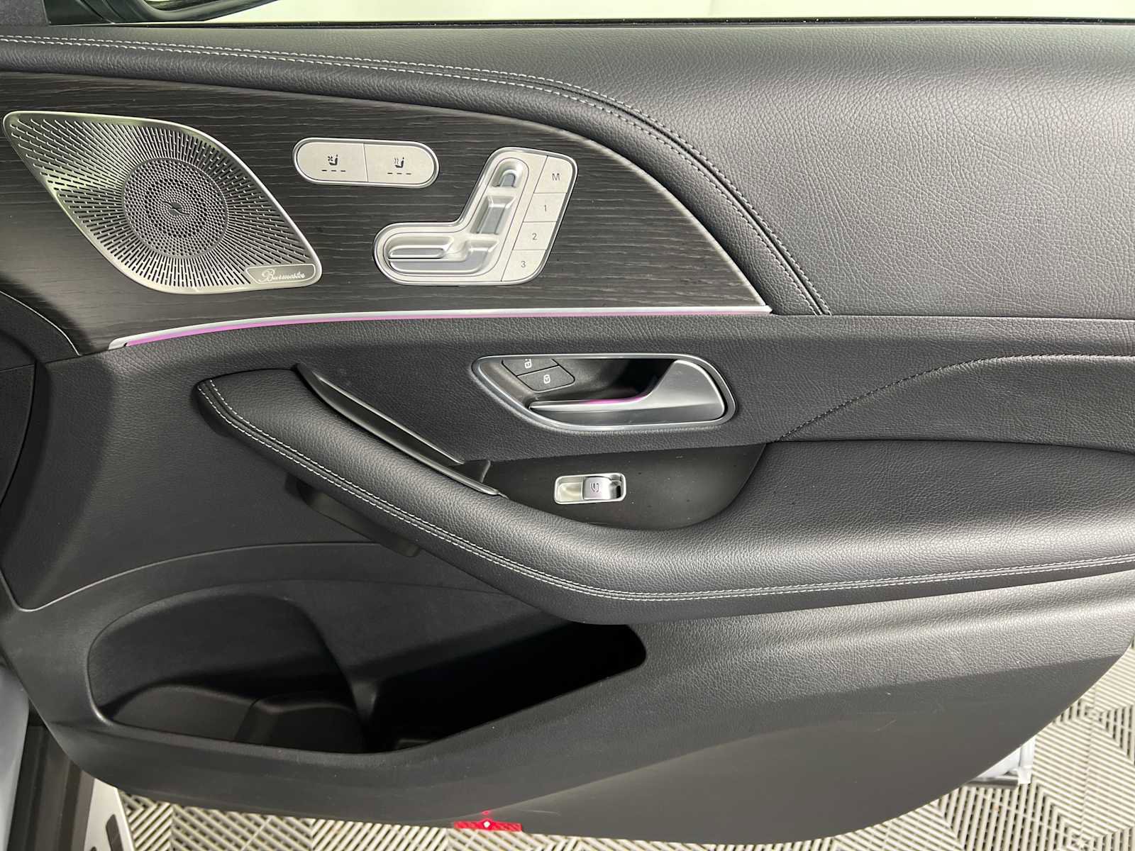 Used 2024 Mercedes-Benz GLE 450 4MATIC image 11