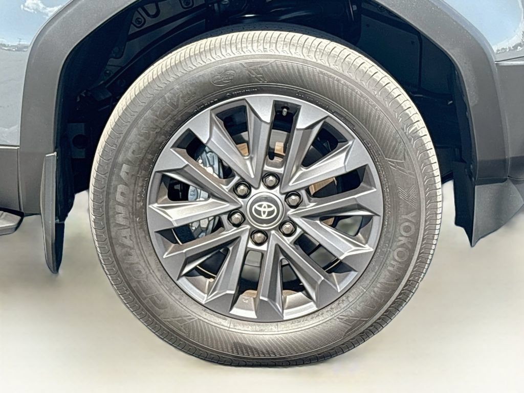 Certified 2026 Toyota Land Cruiser w/ Premium Package AWD/4WD image 32