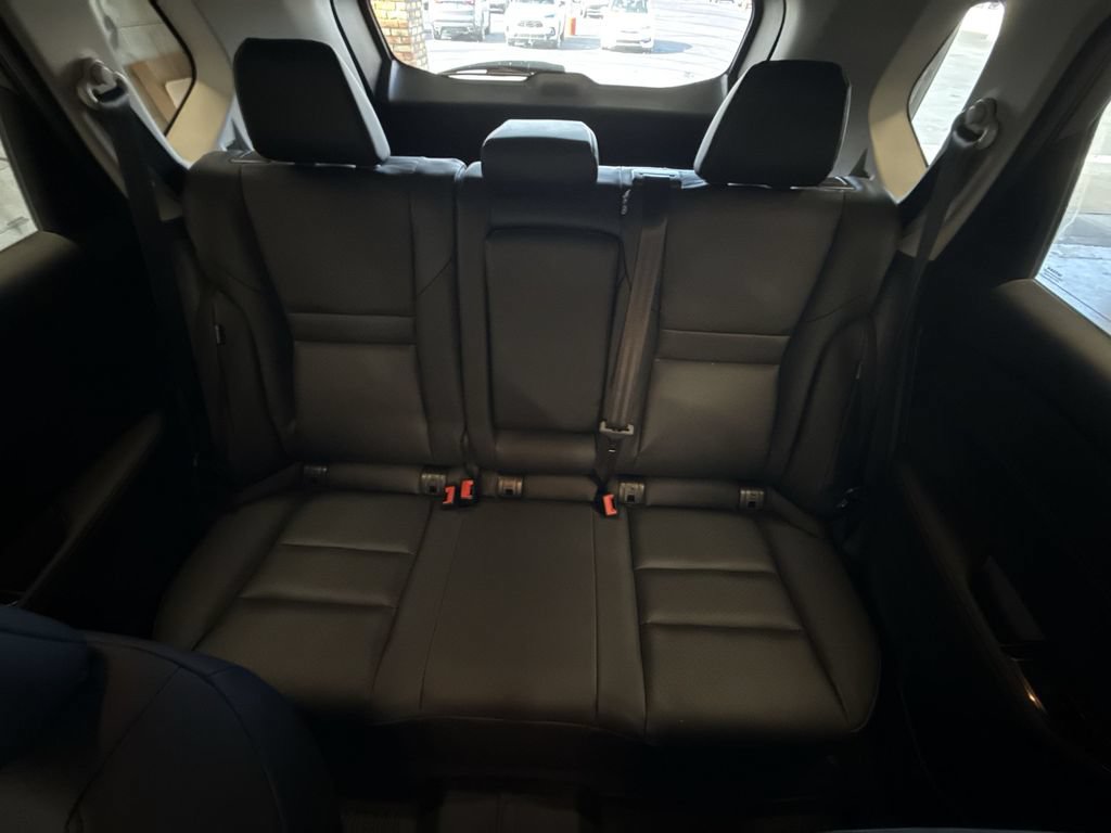 New 2026 Nissan Rogue Dark Armor AWD/4WD image 24
