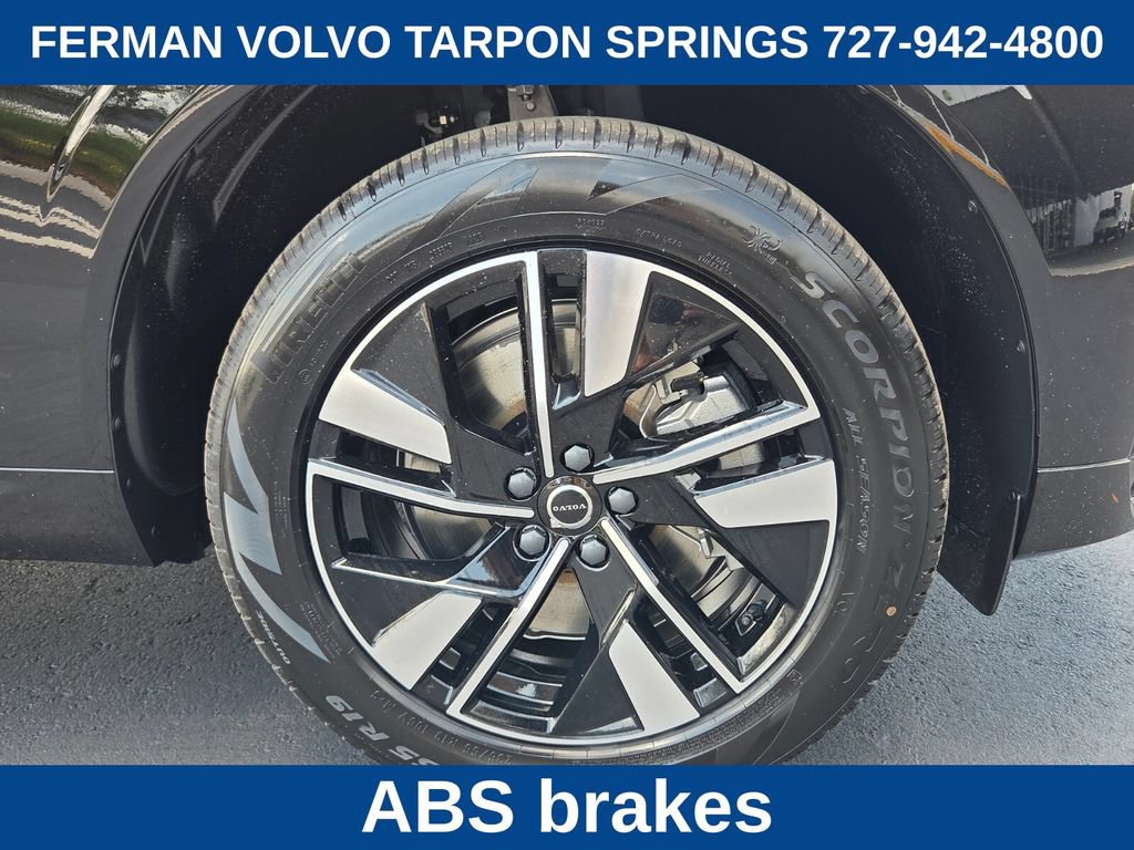 New 2026 Volvo XC60 T8 Core AWD/4WD image 13