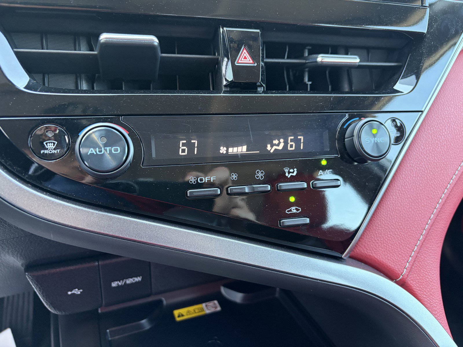 Used 2024 Toyota Camry XSE FWD image 19