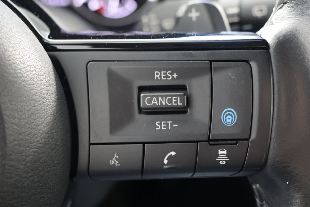 Used 2023 Nissan Rogue SL w/ SL Premium Package AWD/4WD image 12