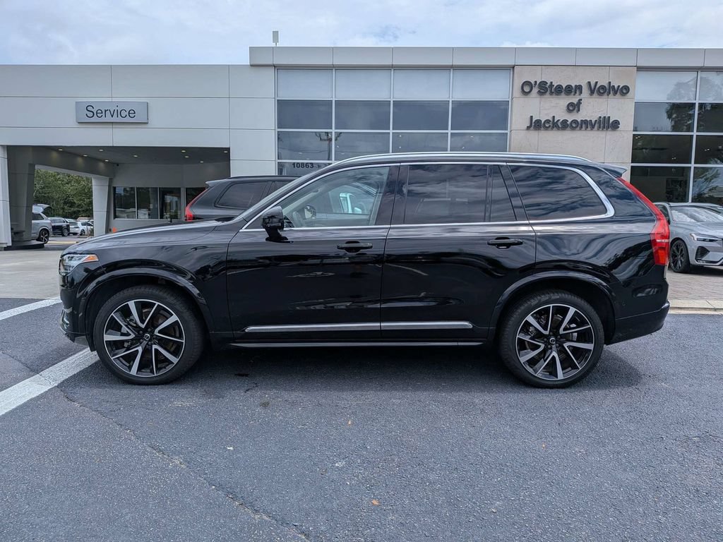 Certified 2024 Volvo XC90 B6 Ultimate w/ Lounge Package AWD/4WD image 3