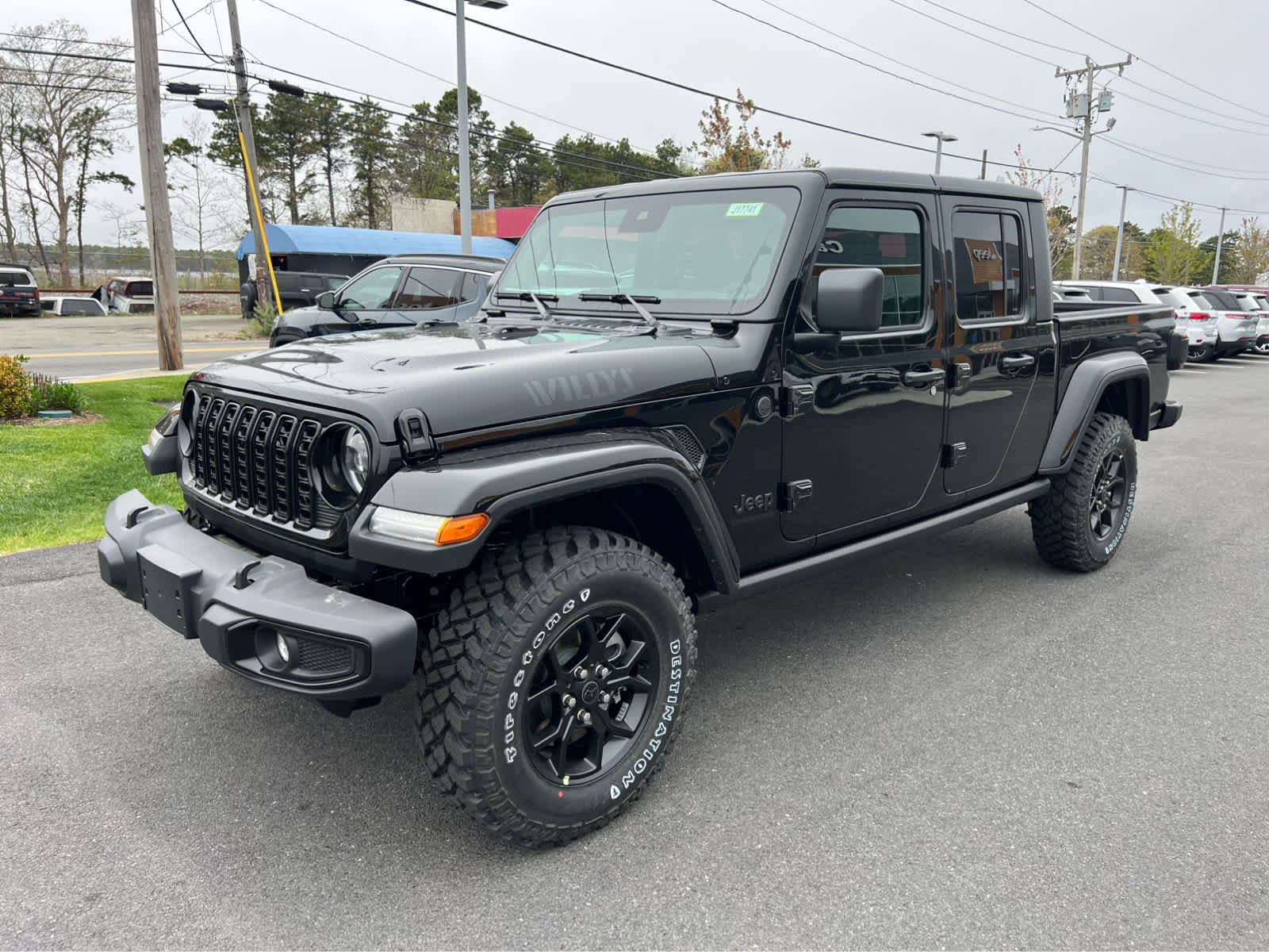 New 2025 Jeep Gladiator Sport image 3