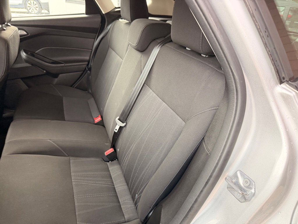 Used 2018 Ford Focus SE image 12