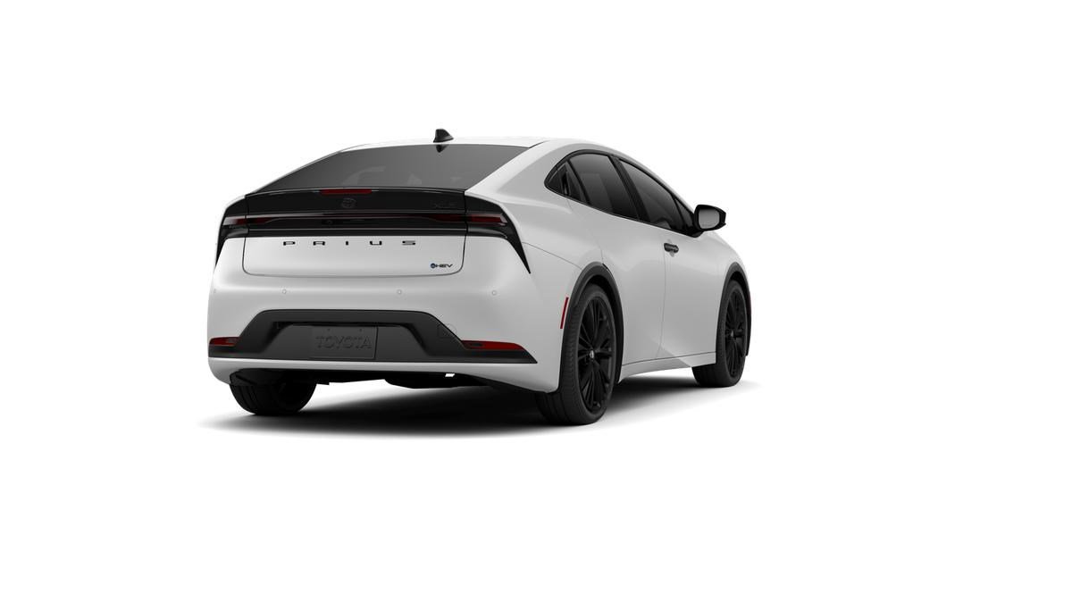 New 2026 Toyota Prius FWD image 25