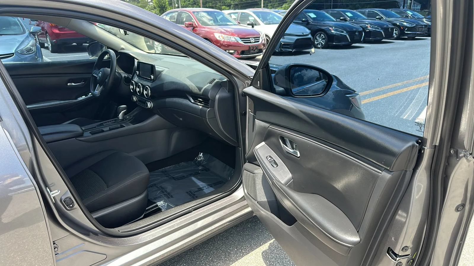 Used 2023 Nissan Sentra S FWD image 36