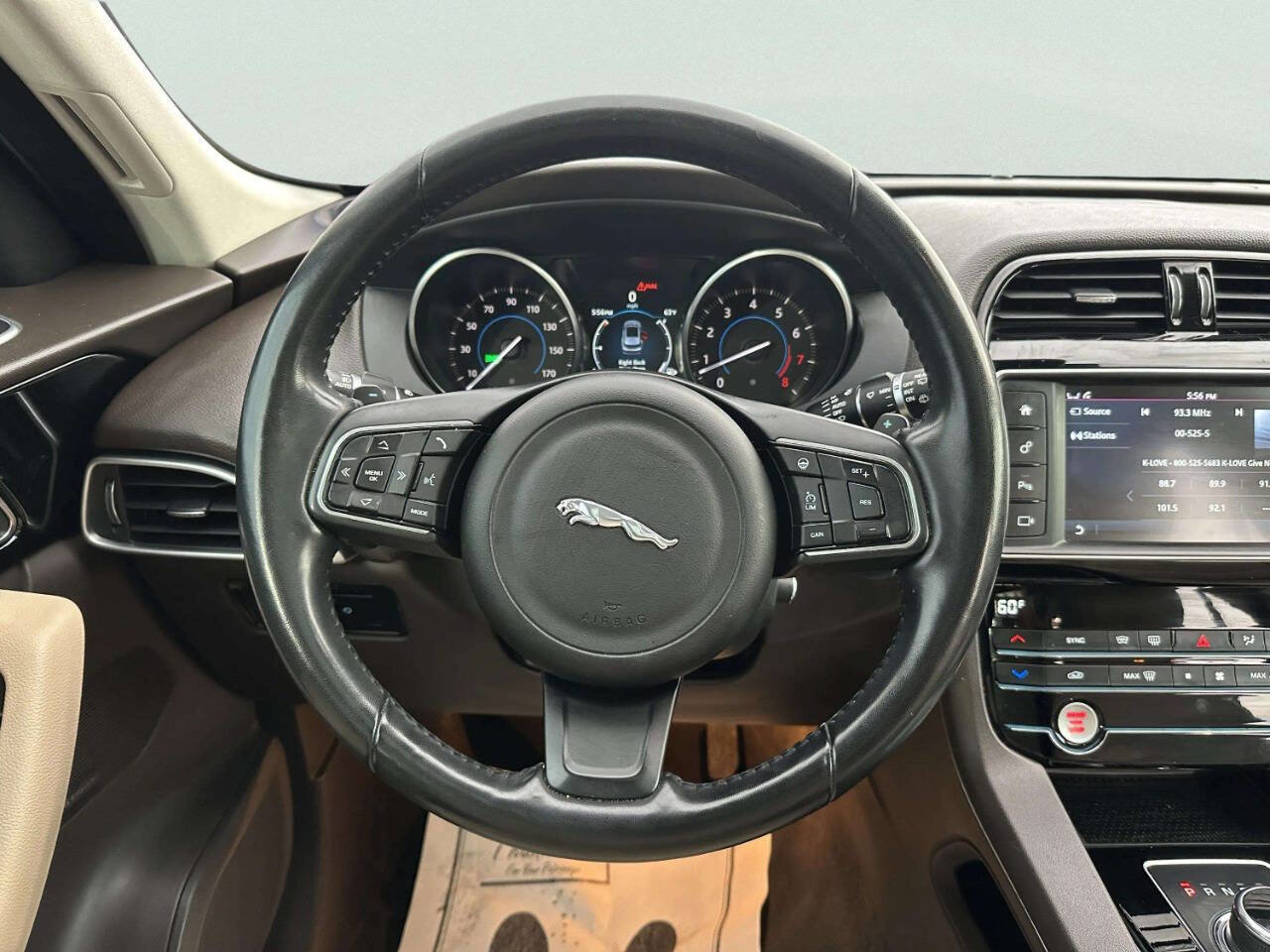 Used 2017 Jaguar F-PACE Prestige AWD/4WD image 21