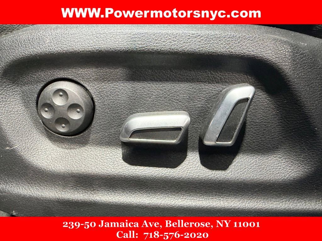 Used 2018 Audi Q3 2.0T Premium Plus w/ Premium Plus Package image 43