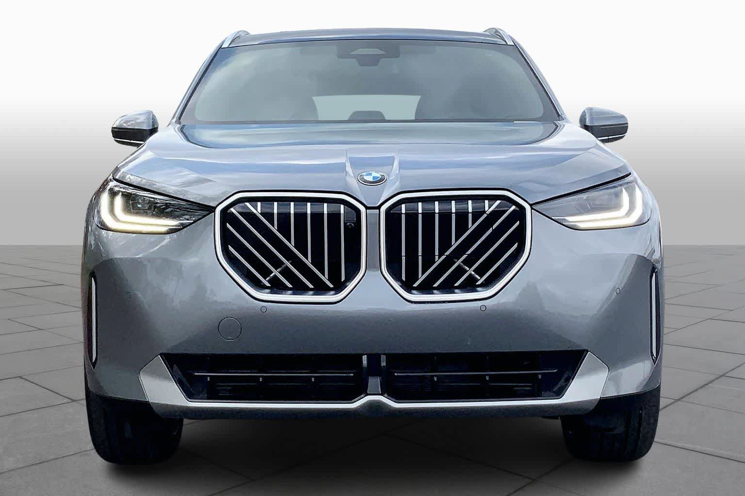 New 2026 BMW X3 xDrive30i w/ Premium Package AWD/4WD image 3